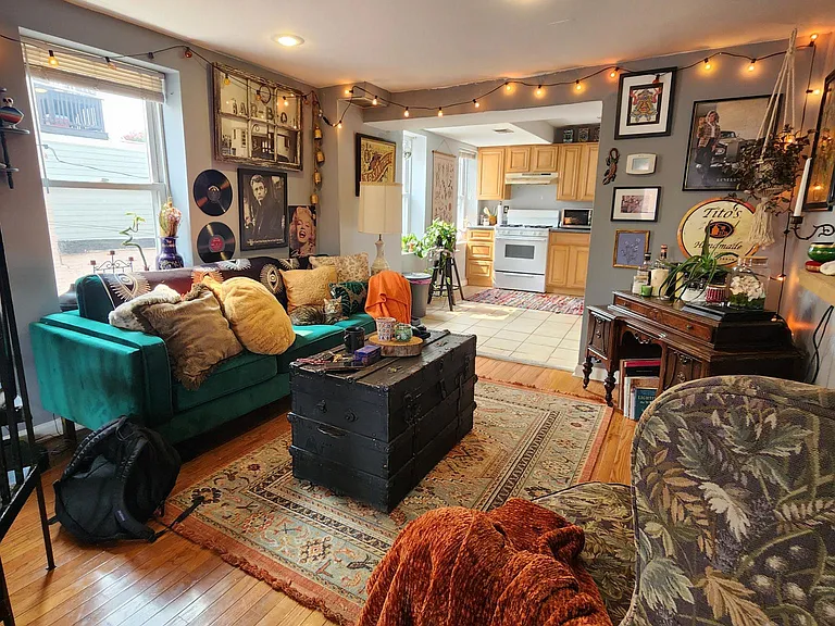 8 W Randall St #2 — Photo 2