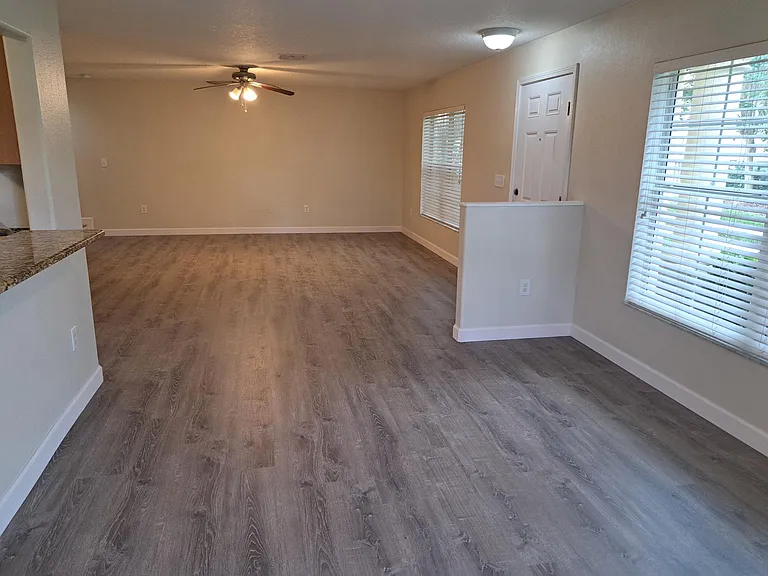 37662 Aaralyn Rd — Photo 10