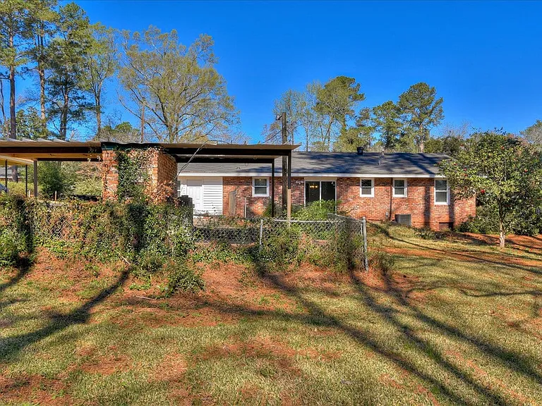 1202 Oakdale Rd — Photo 25
