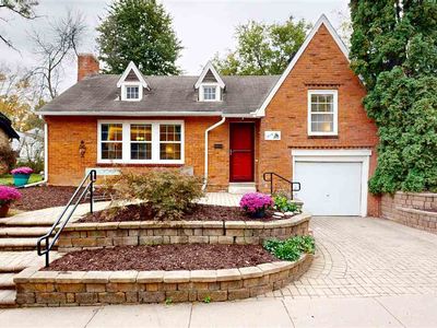 1519 Center Ave, Iowa City, IA, 52240