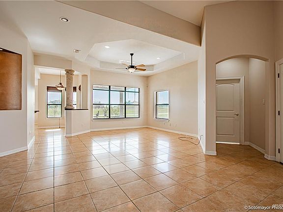 2nd image of 3436 Los Lagos Dr