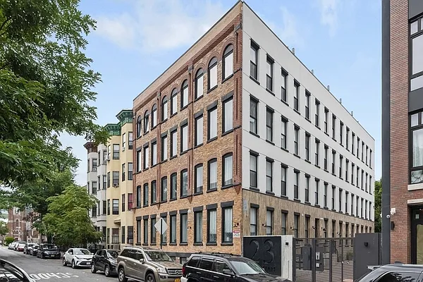 Rented by MNS | media 37