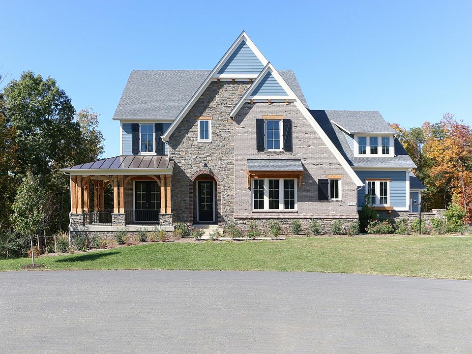 The Oakton F Exterior