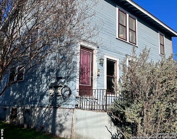 1st image of 319 ANDREWS