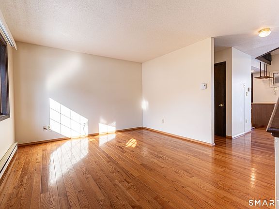 5th image of 1 Abbott Road #40