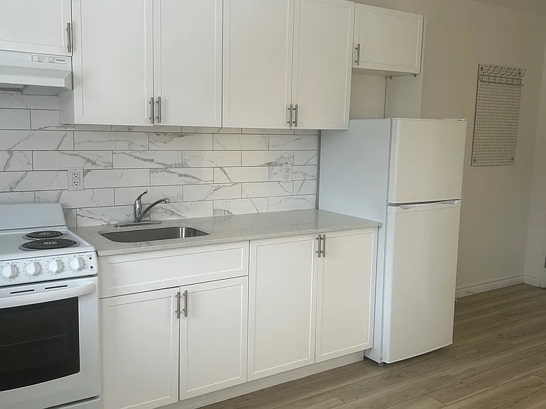 630 Cummings Ave — Photo 16
