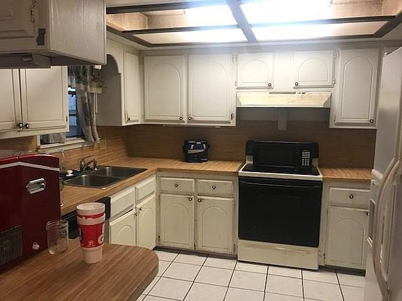 5th image of 708 Wood Hollow Ln