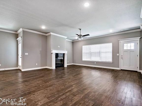 2nd image of 121-A Carrington Ave