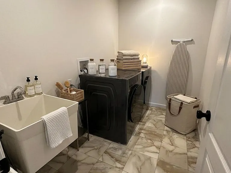 414 Roddens Way — Photo 8