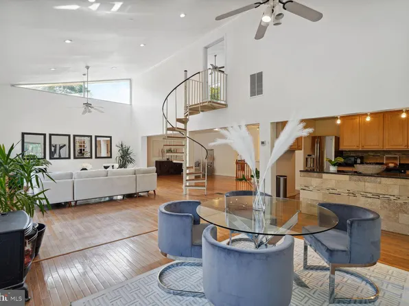 4607 Eaton Pl, Alexandria, VA 22310