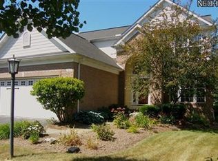 763 Sandlewood Ln, Chagrin Falls, OH 44023