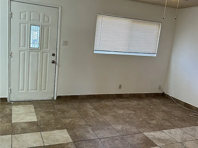 2321 Ellis St #3 — Photo 8