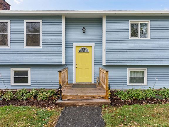 2nd image of 1 Barque Road