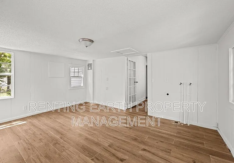 1149 15th St SW — Photo 7