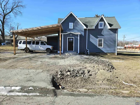 2029 SE 10th Ave, Topeka, KS 66607