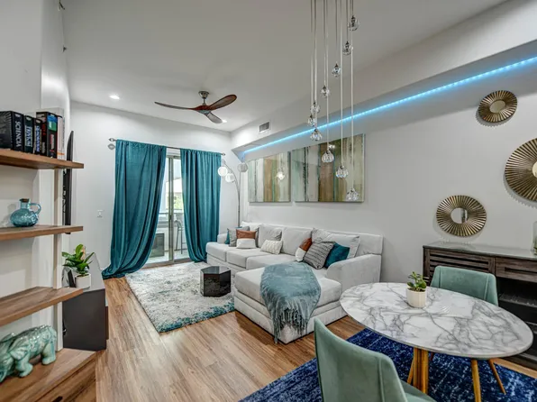 945 E Playa Del Norte Dr, Tempe, AZ