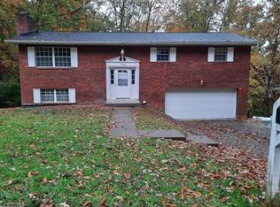 1126 Shamrock Rd, Charleston, WV 25314