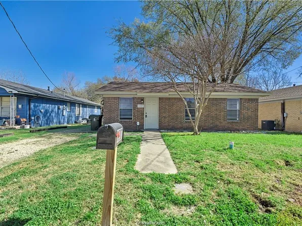 1907 Orman St, Bryan, TX 77801