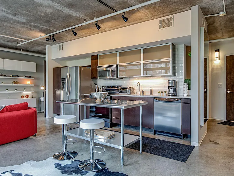 2115 Yeaman Pl #103 — Photo 5