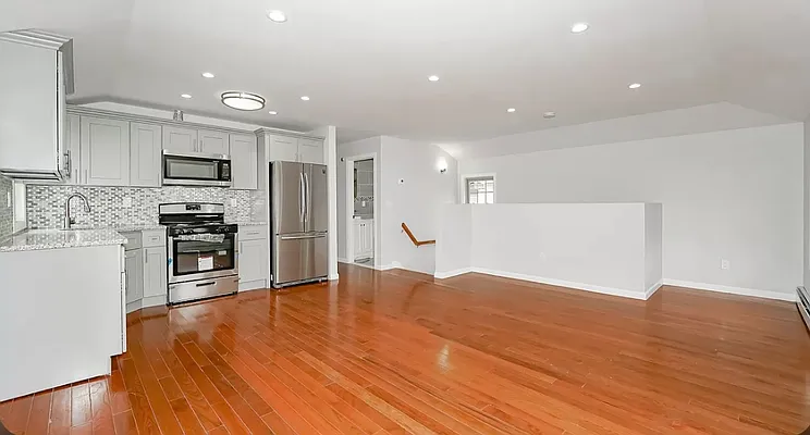 Rented by Douglas Elliman | media 14