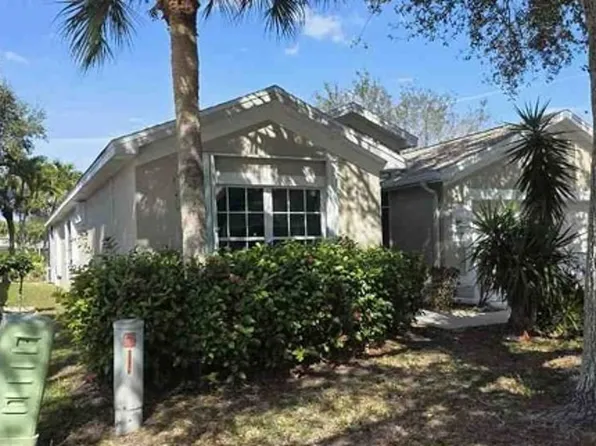 8904 Cedar Hollow Dr, Fort Myers, FL 33912