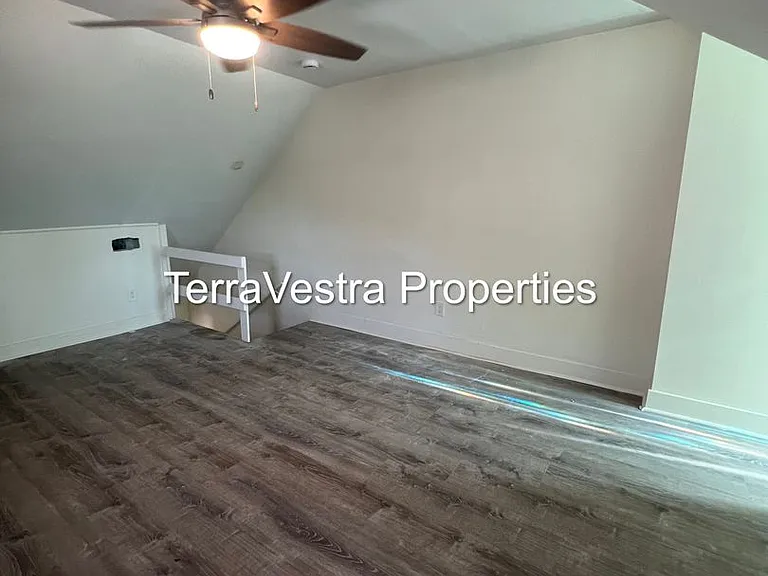 41-43 East Ave — Photo 25