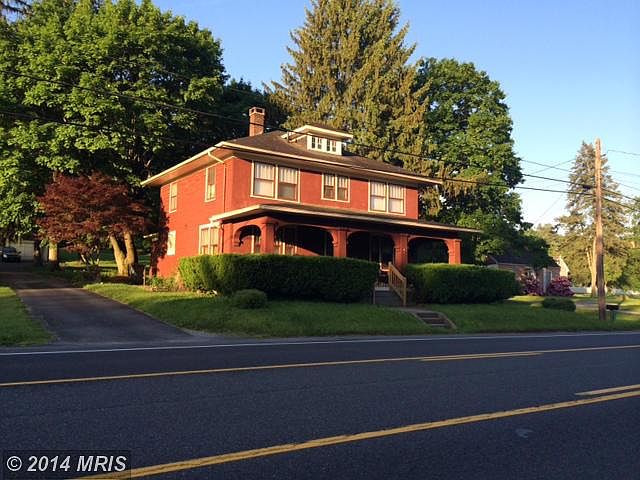 2nd image of 8106 Lincoln Way E