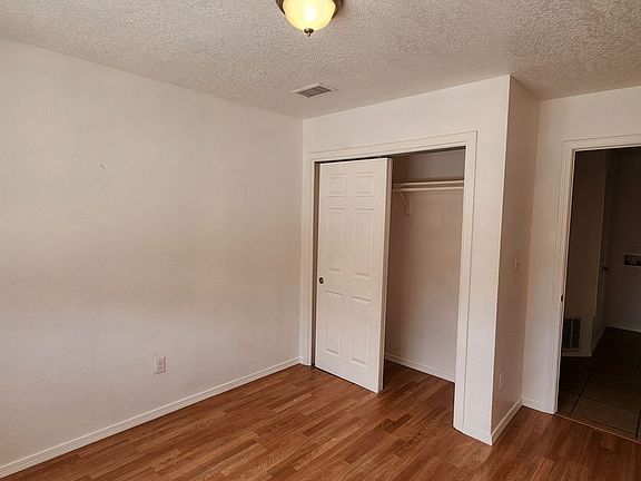 4th image of 13305 Fruit Ave NE #A-d