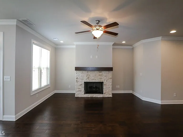208 Bedford Aly — Photo 16