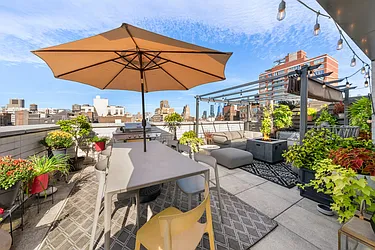 14 West 14th Street, #PHB