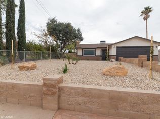 27837 Crestview Rd, Barstow, CA 92311