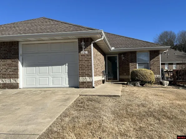 1516 Meadowhill Dr, Mountain Home, AR 72653