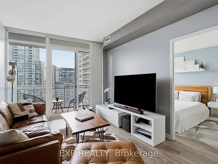 38 Dan Leckie Way #2103 — Photo 6