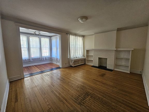 3rd image of 1437 W Thome Ave #1