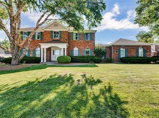 546 Malinmor Dr, Weldon Spring, MO 63304