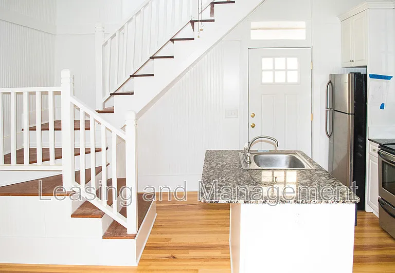 123 Wentworth St #C — Photo 4