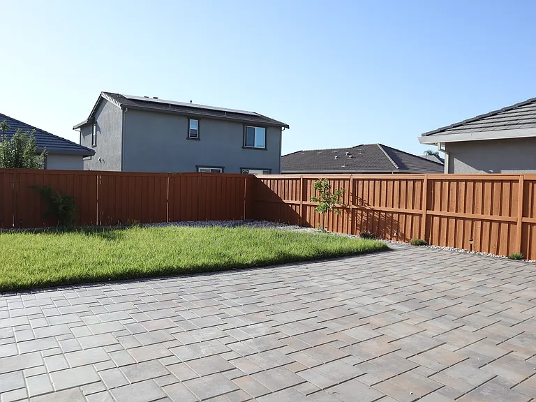 1068 Osprey Dr — Photo 42