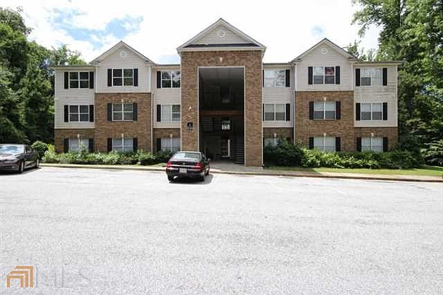 1st image of 3215 Fairington Dr