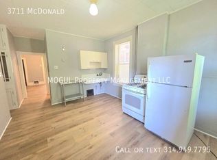 3711 McDonald Ave, Saint Louis, MO 63116