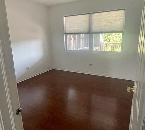 3rd image of 4539 N Western Ave #3