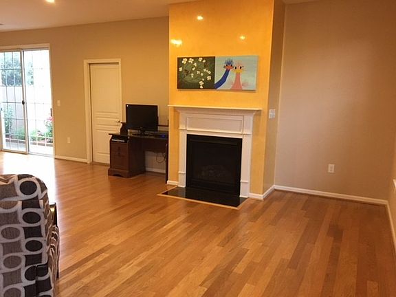2nd image of 5337 Tamworth Pl