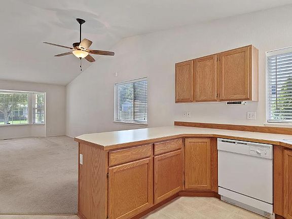 5th image of 5796 N Morleau Ln