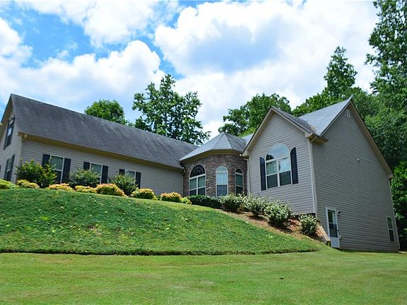 2nd image of 358 Jefferson Walk Cir