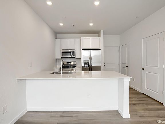 4th image of 7653 S Cherokee Circle E