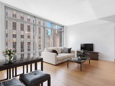 18 W 48th St APT 21A, New York, NY, 10036