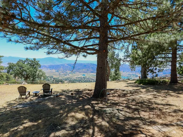 29150 Woodview Ct, Tehachapi, CA 93561