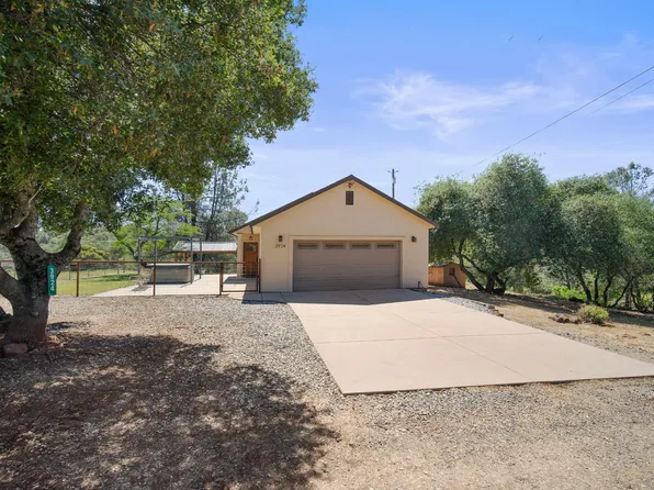 3924 Pine Cone Dr, Rescue, CA 95672