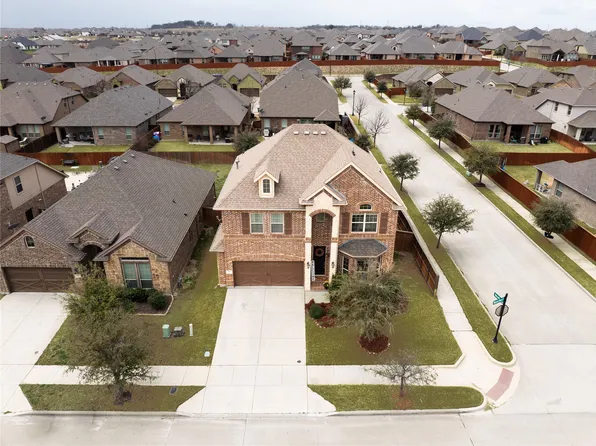 217 Mineral Point Dr, Aledo, TX 76008
