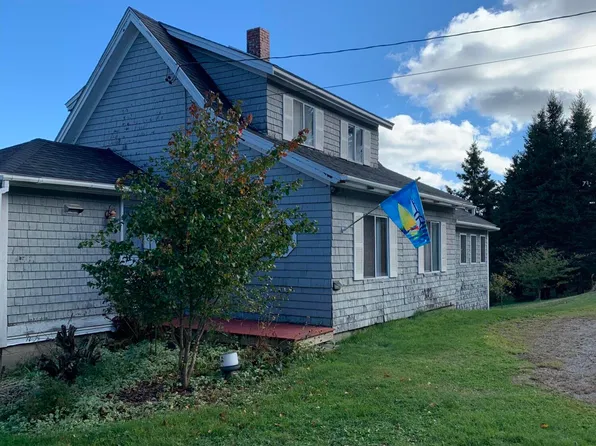 27 Crows Neck Road, Lubec, ME 04652