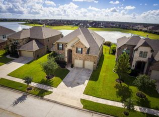 9527 Emerald Lakes Dr, Rosharon, TX 77583